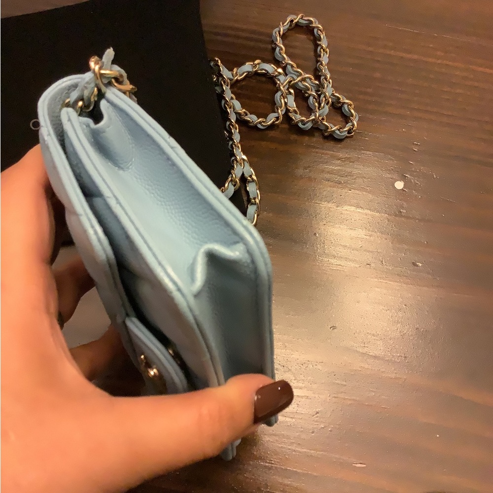Chanel Micro Flap - Picture 4 of 7